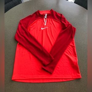 Women’s Nike 1/4 zip Dry fit - beautiful bright colors. Size Large
